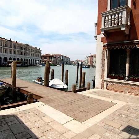 Palazzo Lion Morosini - Check In Presso Locanda Ai Santi Apostoli Βενετία Εξωτερικό φωτογραφία