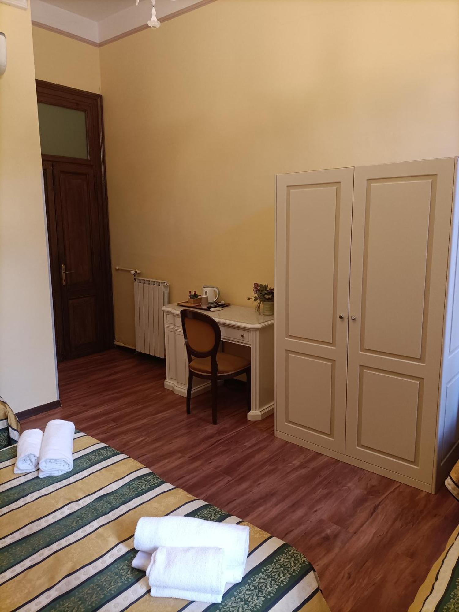 Palazzo Lion Morosini - Check In Presso Locanda Ai Santi Apostoli Βενετία Εξωτερικό φωτογραφία