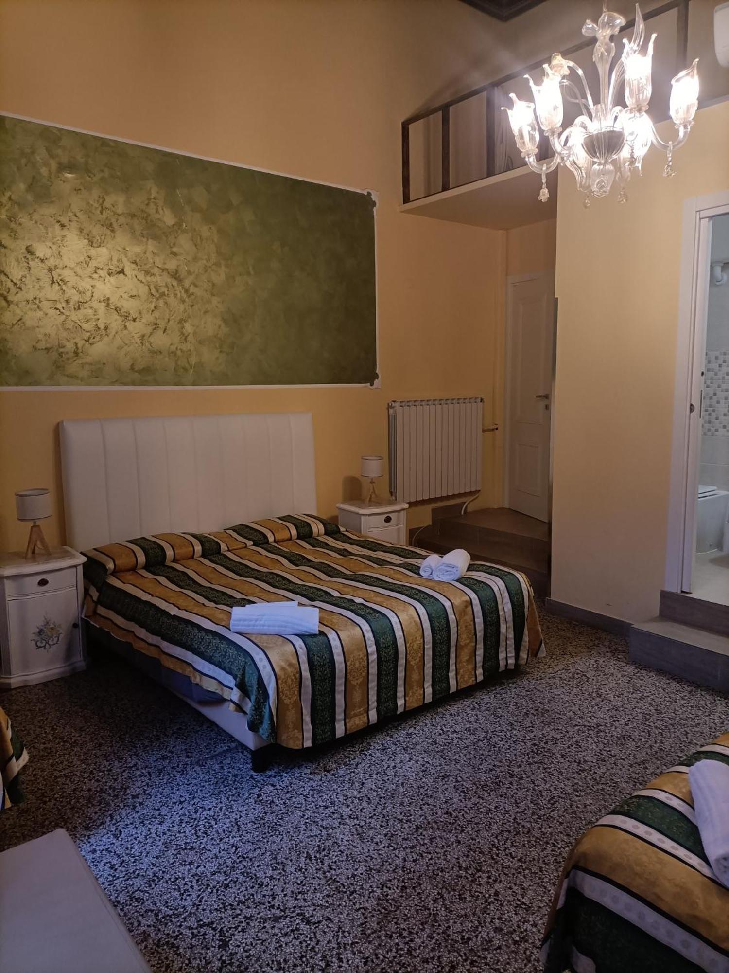 Palazzo Lion Morosini - Check In Presso Locanda Ai Santi Apostoli Βενετία Εξωτερικό φωτογραφία