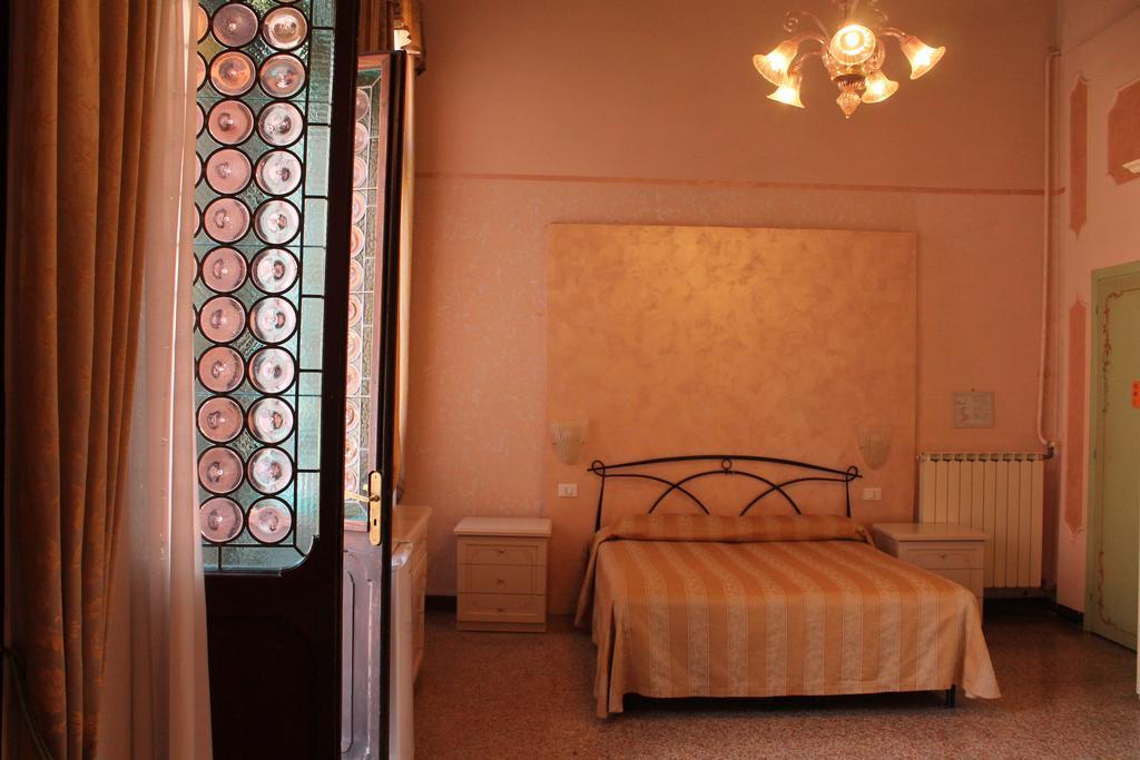 Palazzo Lion Morosini - Check In Presso Locanda Ai Santi Apostoli Βενετία Εξωτερικό φωτογραφία