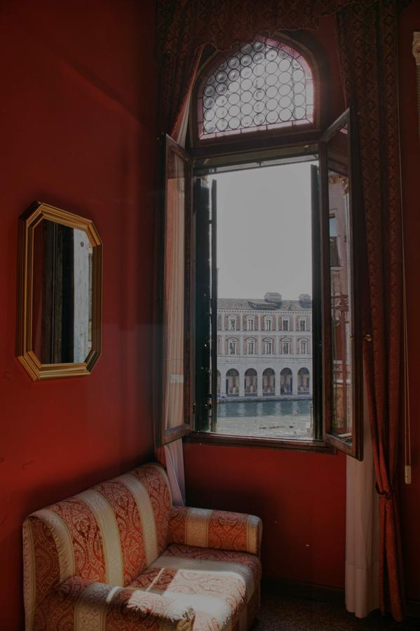Palazzo Lion Morosini - Check In Presso Locanda Ai Santi Apostoli Βενετία Εξωτερικό φωτογραφία